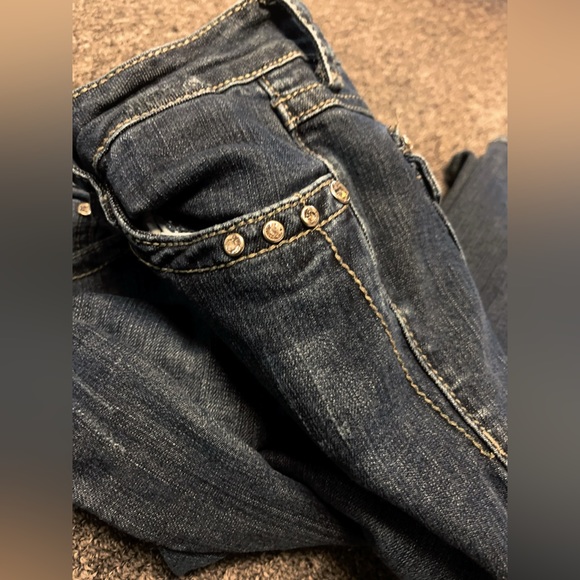 Sold - Picture 4 of 8